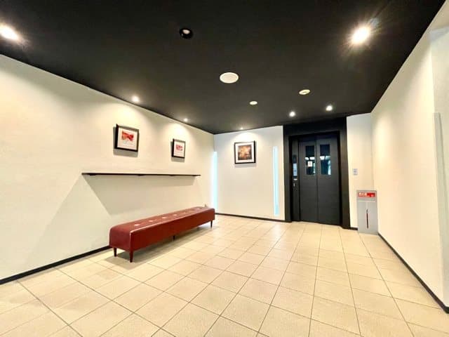 Room image 12