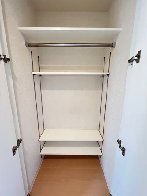 Room image 13