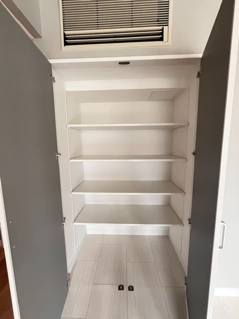 Room image 14