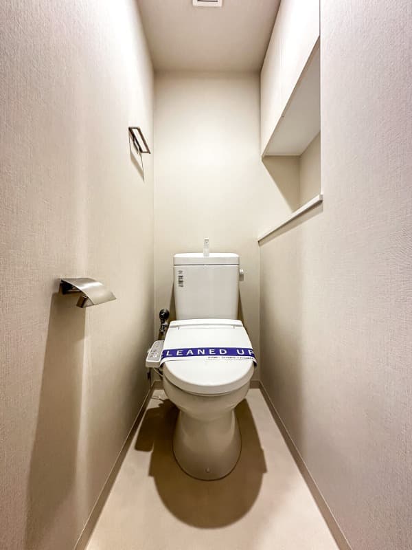Room image 8
