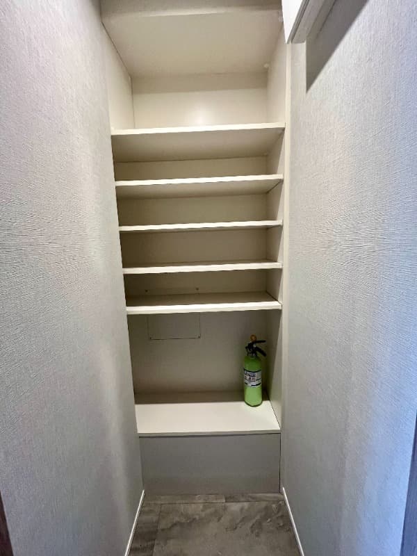 Room image 12