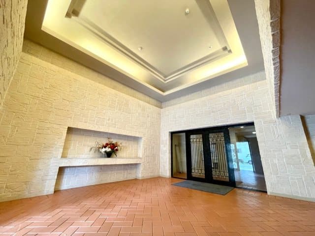 Room image 9