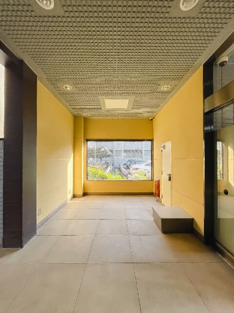 Room image 10