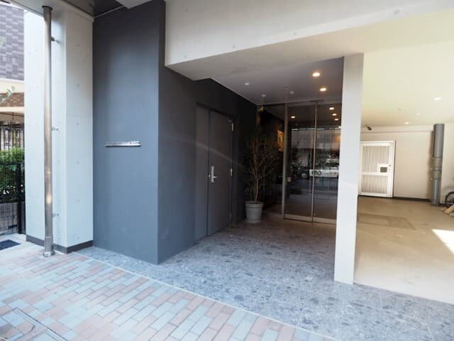 Room image 15