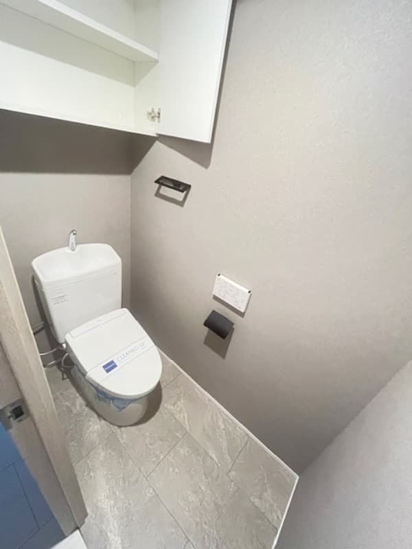 Room image 14