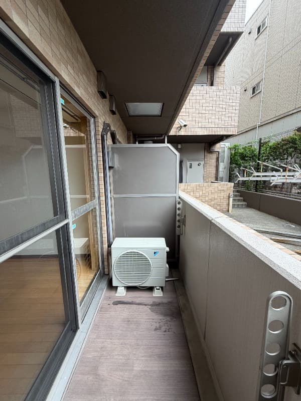 Room image 11