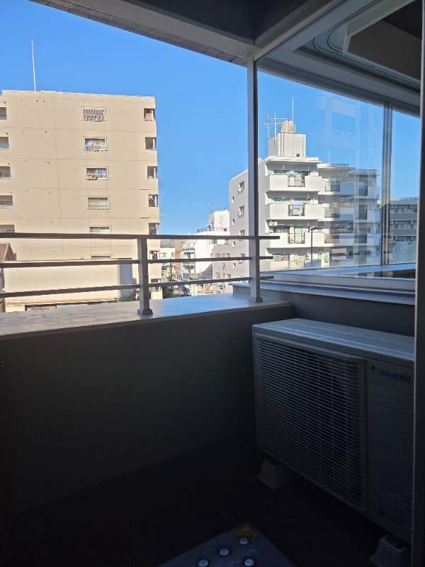 Room image 15