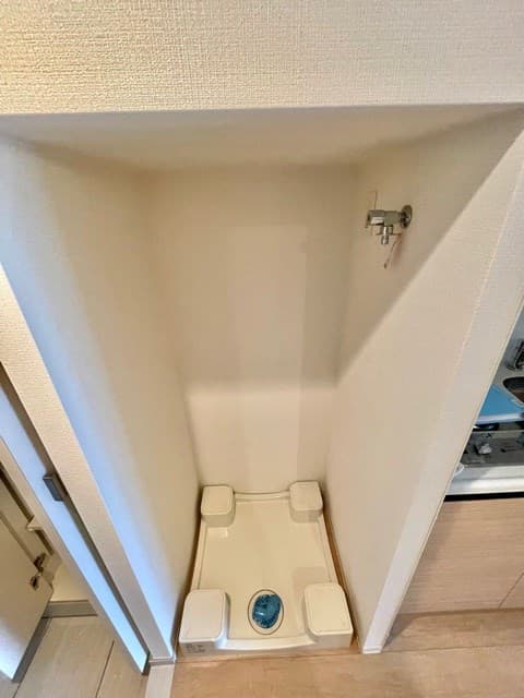 Room image 9