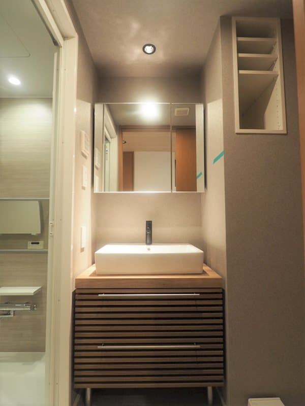 Room image 8