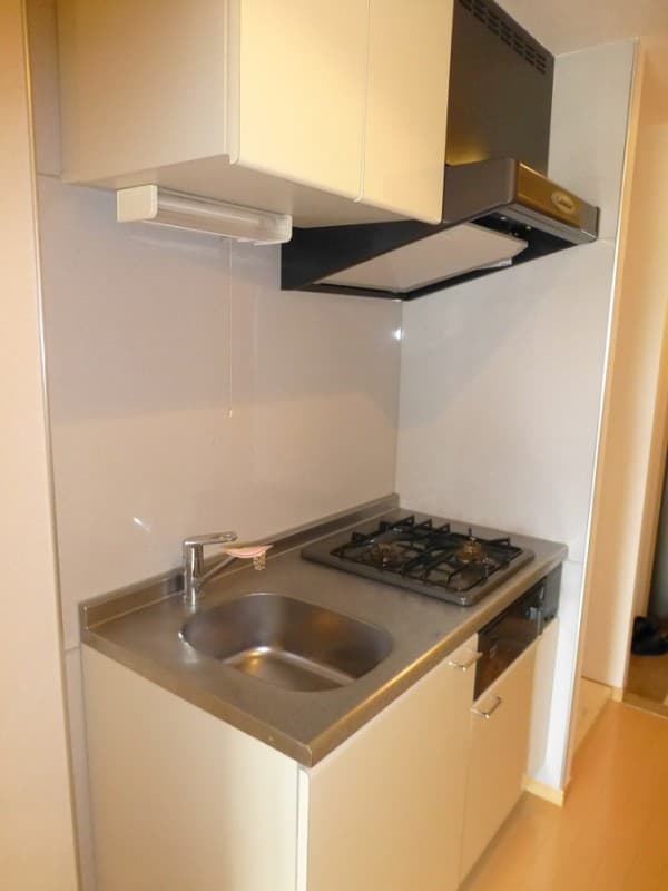 Room image 8