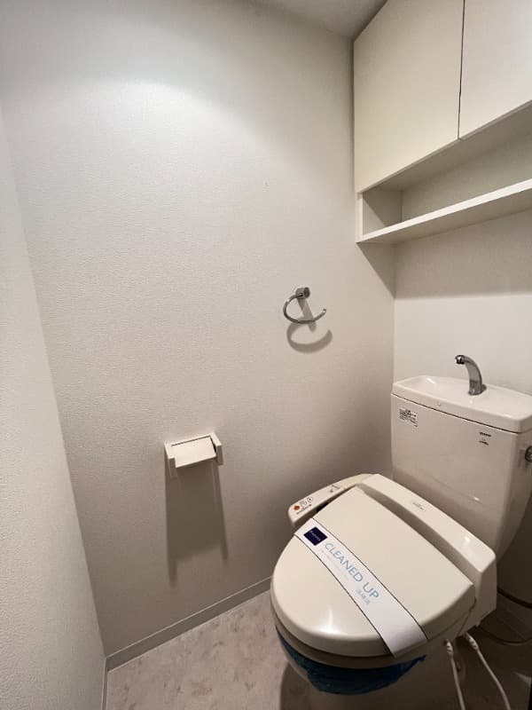 Room image 15