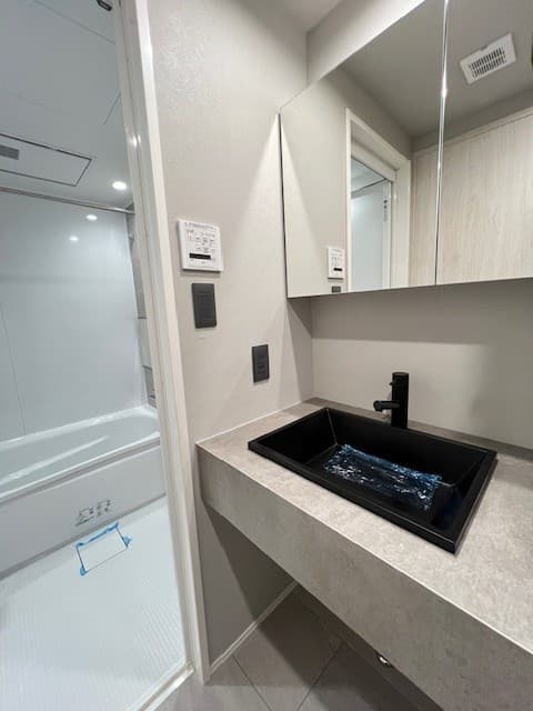 Room image 9
