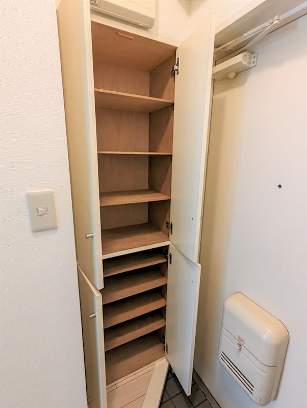 Room image 8