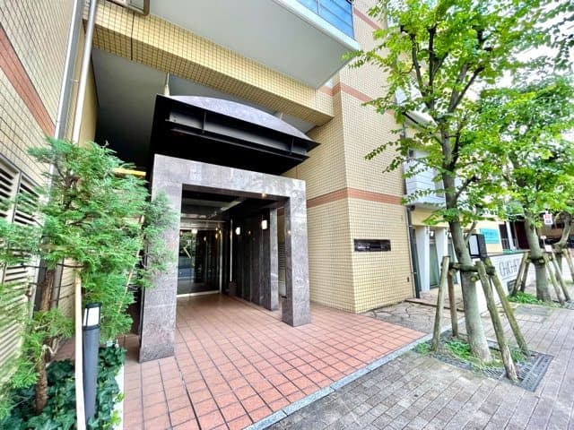 Room image 11