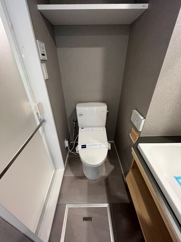 Room image 9