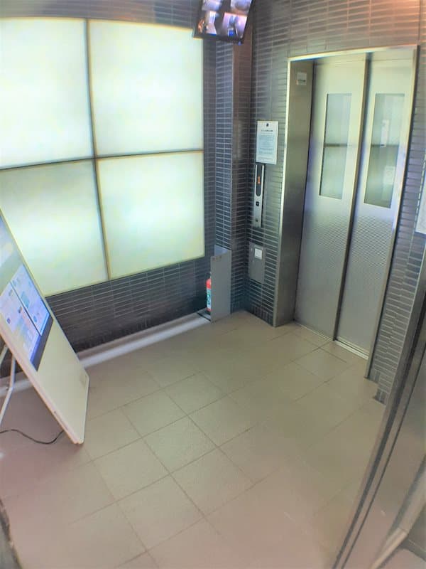 Room image 11