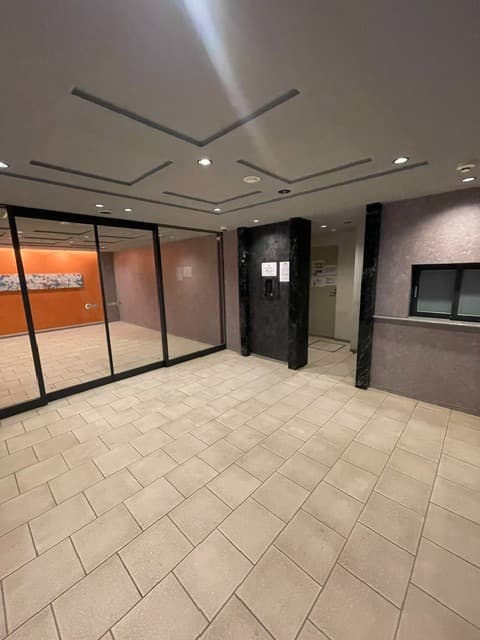 Room image 12
