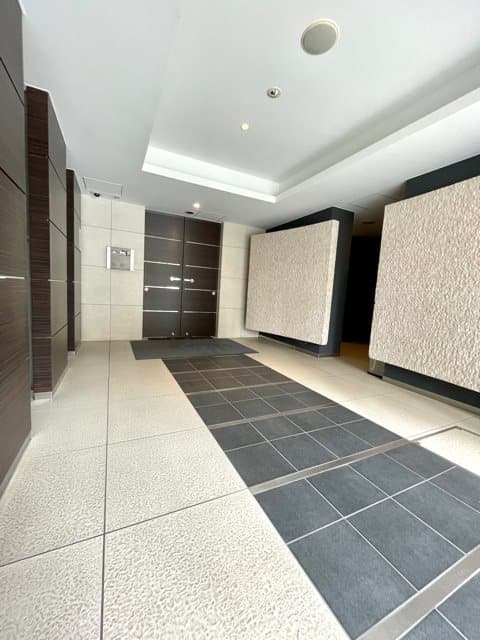 Room image 15