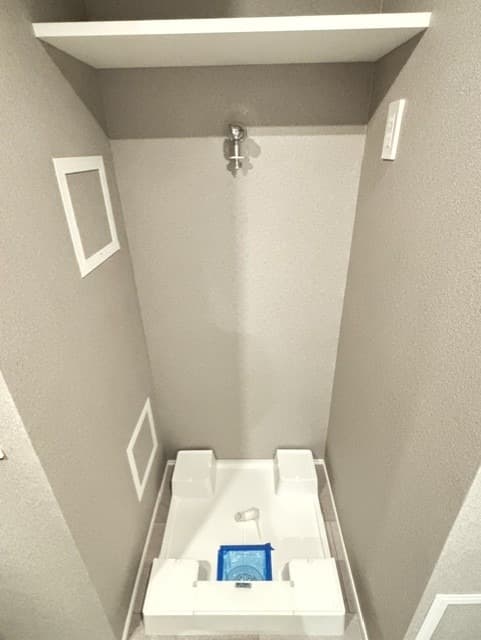 Room image 13