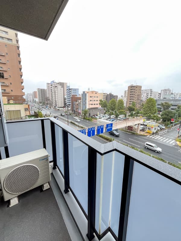 Room image 9