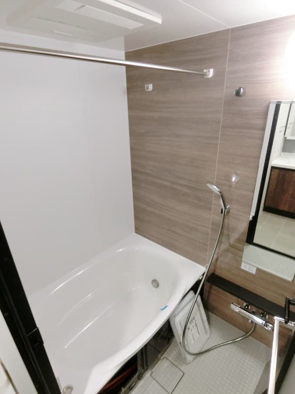Room image 8