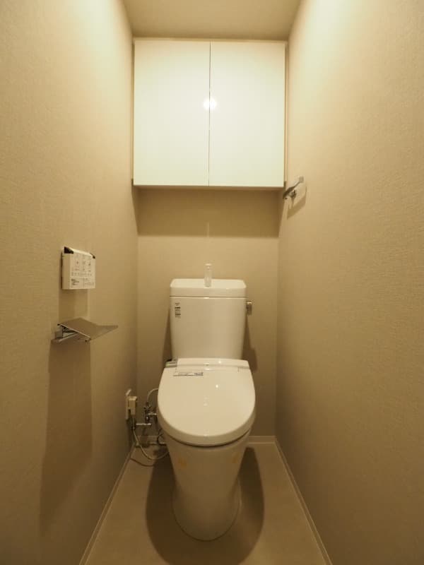 Room image 8