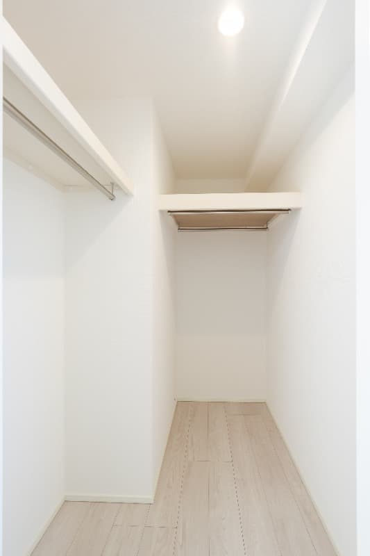 Room image 15