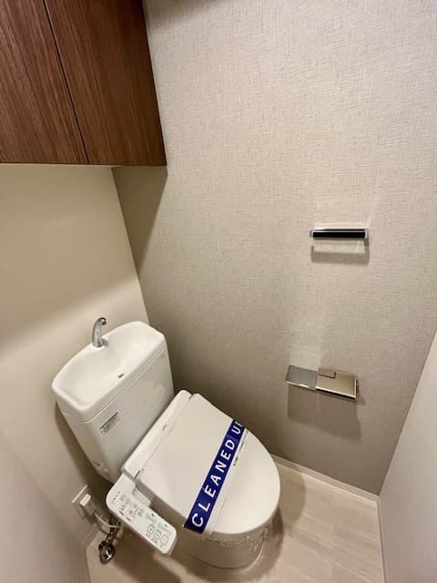 Room image 9