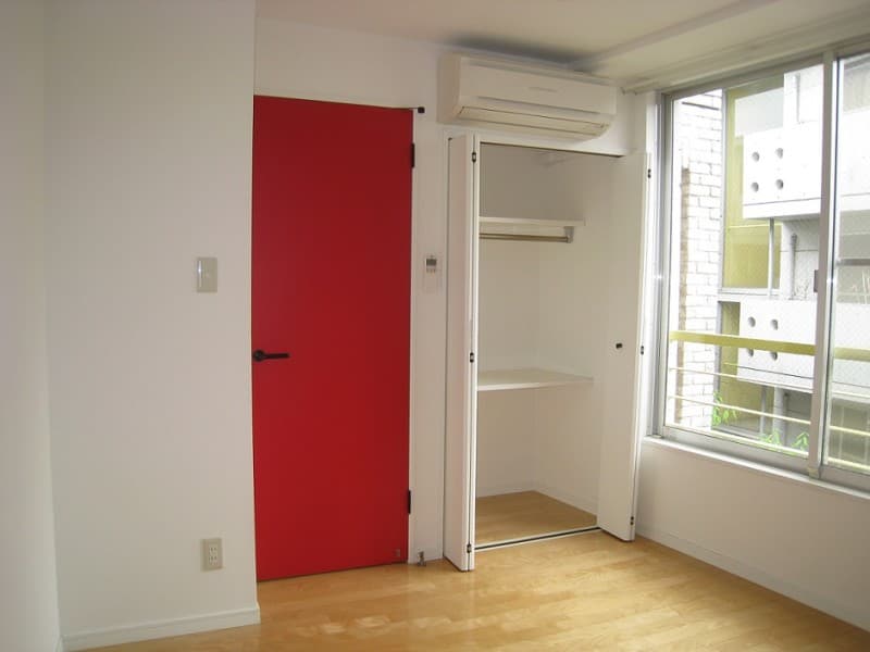 Room image 9