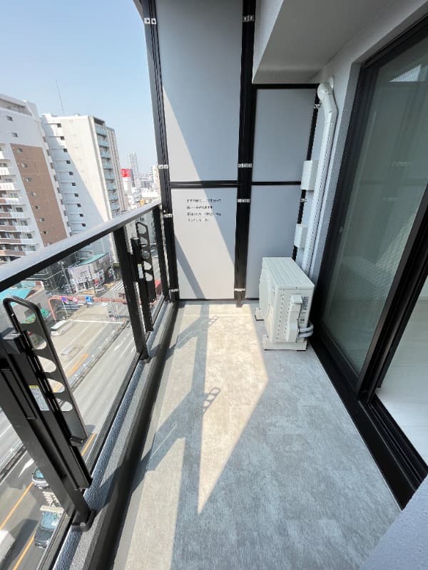 Room image 12