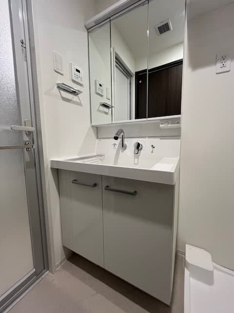 Room image 13