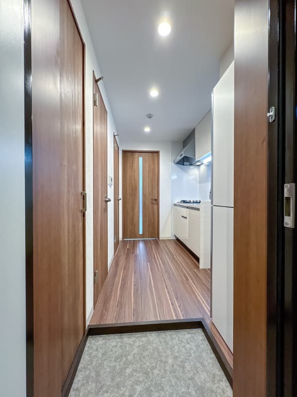 Room image 8