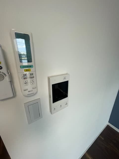 Room image 14