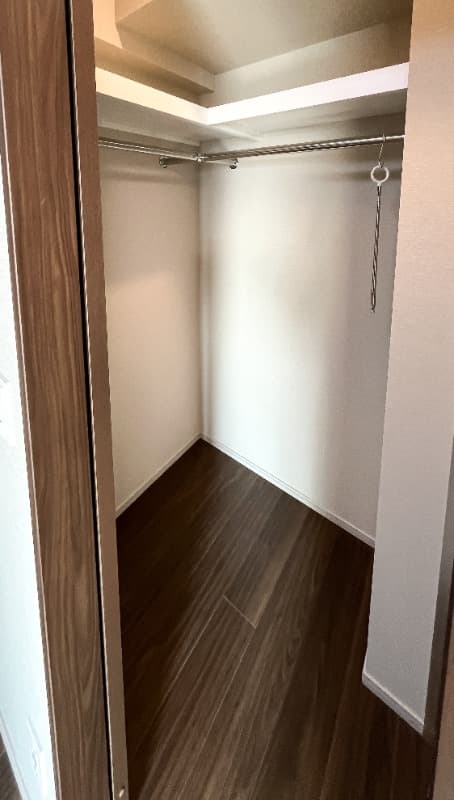 Room image 15