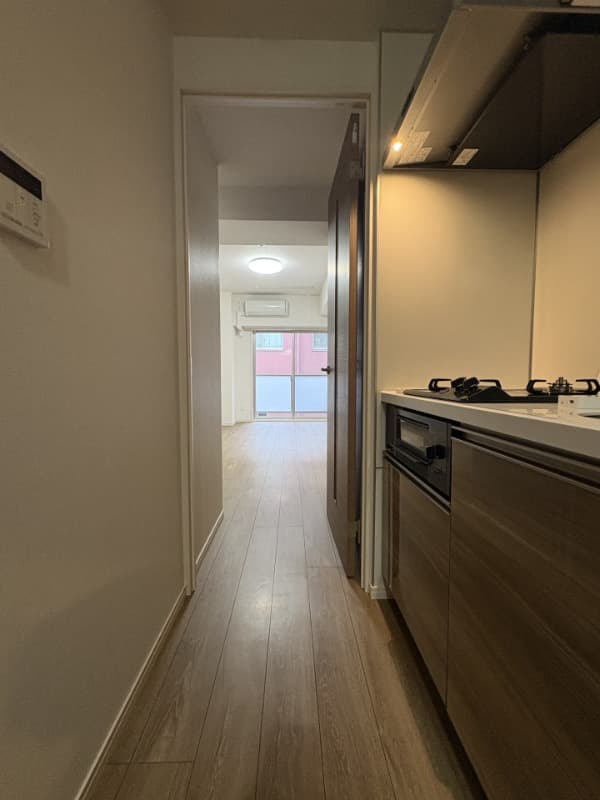 Room image 10