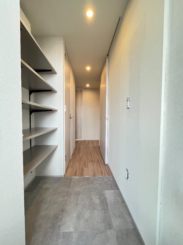 Room image 15