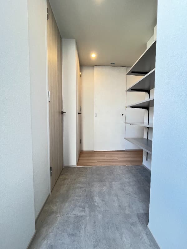 Room image 9