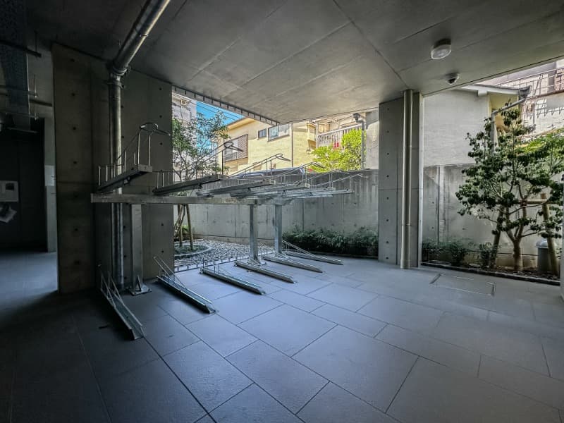 Room image 15