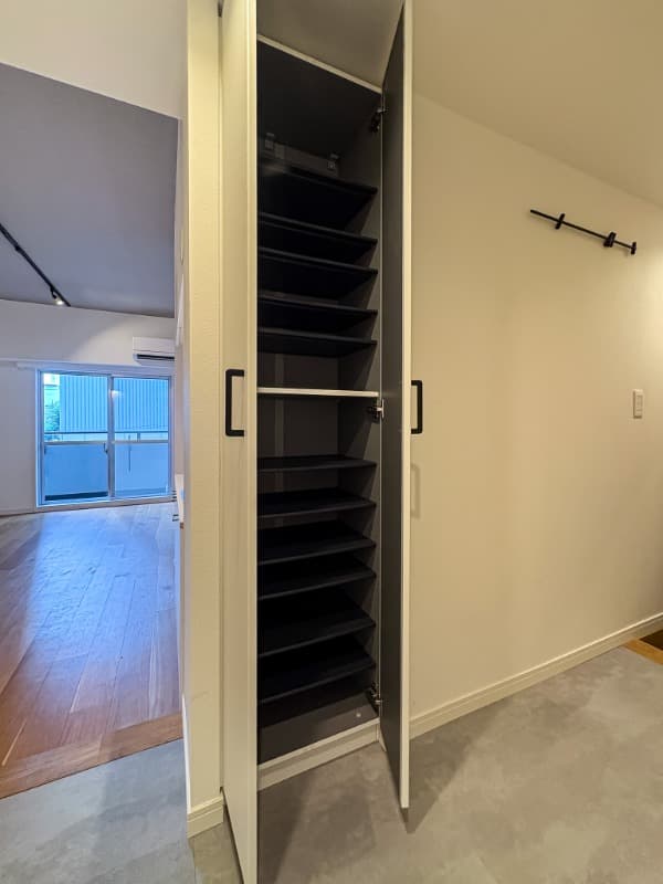 Room image 12