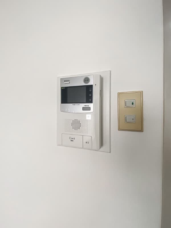 Room image 12