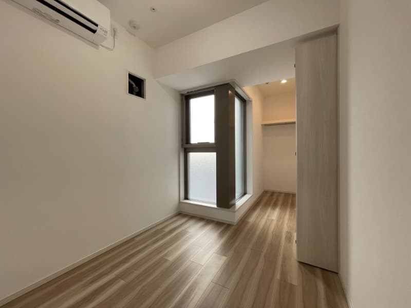 Room image 14