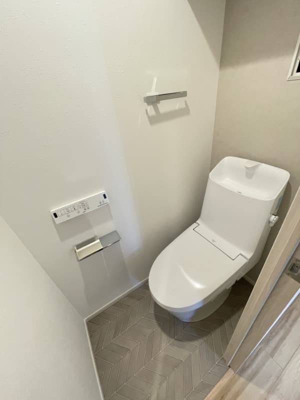 Room image 9