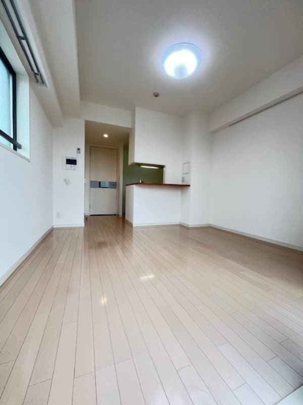 Room image 12