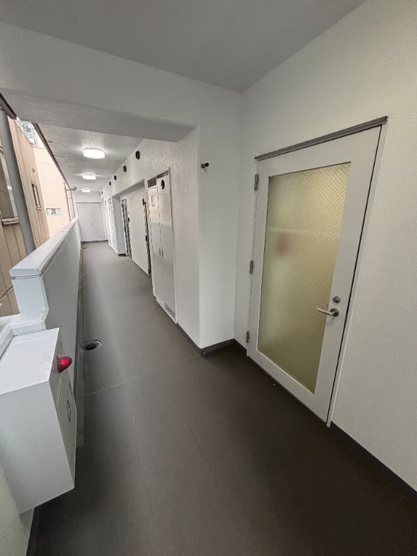 Room image 10