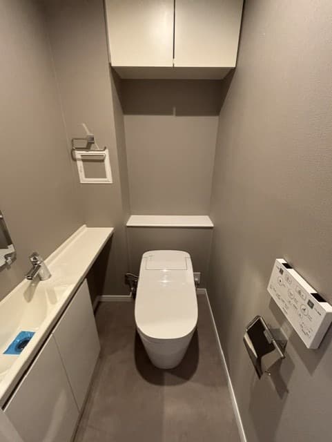 Room image 8