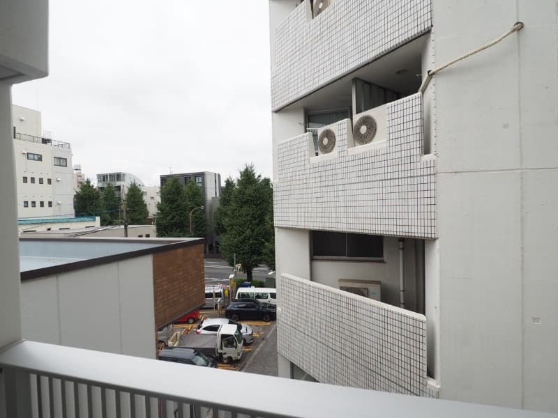 Room image 11