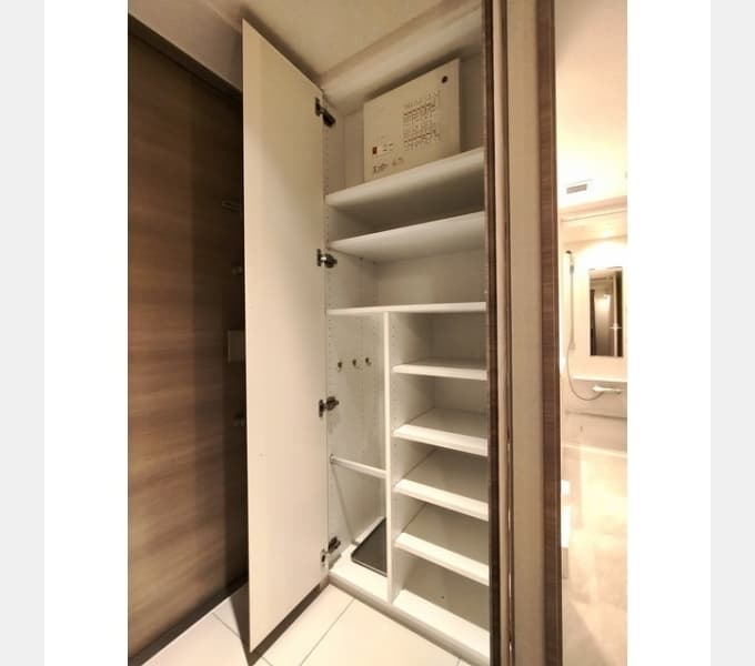 Room image 11