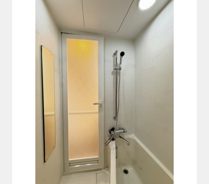 Room image 12