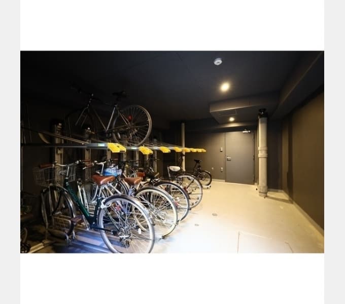 Room image 8