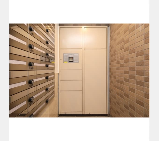 Room image 8
